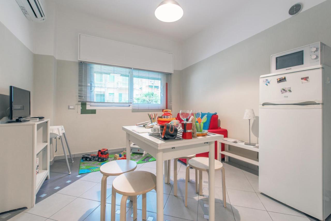 Babyaccommodation Family Sea & Box Pietra Ligure Eksteriør billede
